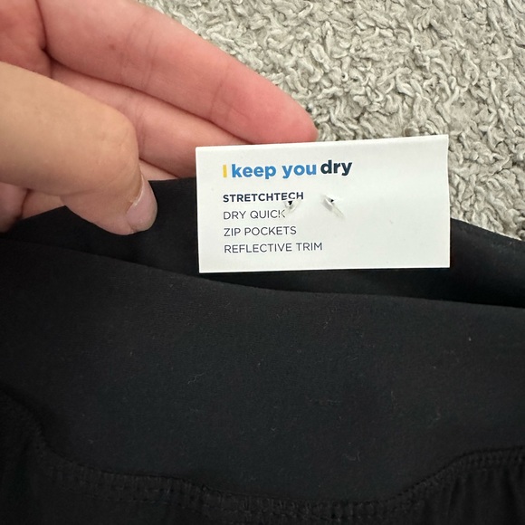 NWT Old Navy athletic shorts - Picture 2 of 4